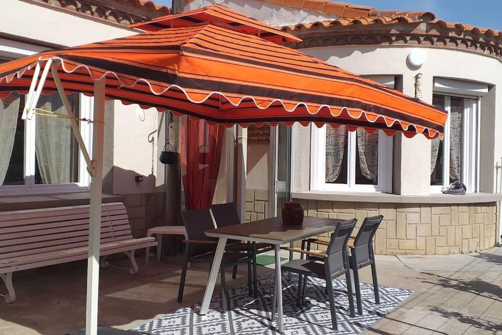 La Maison Du Bonheur 생 로랑 드 라 살랑크 외부 사진
